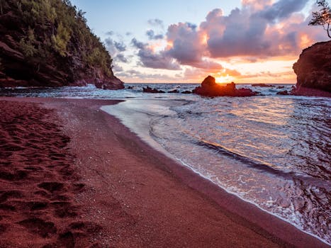 Ocean Villas in Hawaii With Natural Tide Pool Showers